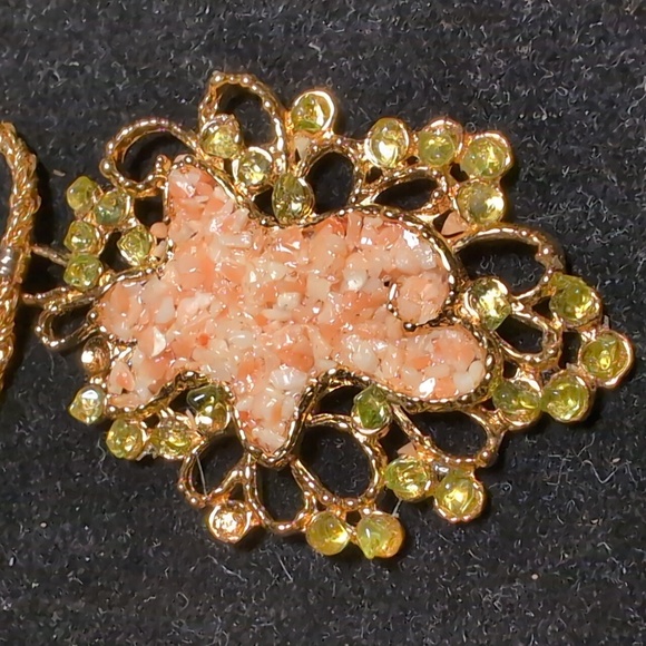 Jewelry - Vintage Gold Tone Necklace with Peach & Pink Stone Chips and Green Rhinestones